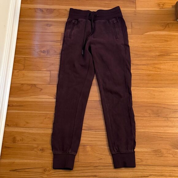 Women Lululemon Get Going Jogger 28.5" Medium Rise in Black Cherry Size 2 - Picture 3 of 6
